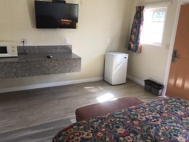 Galleria Inn Montclair/Ontario Экстерьер фото